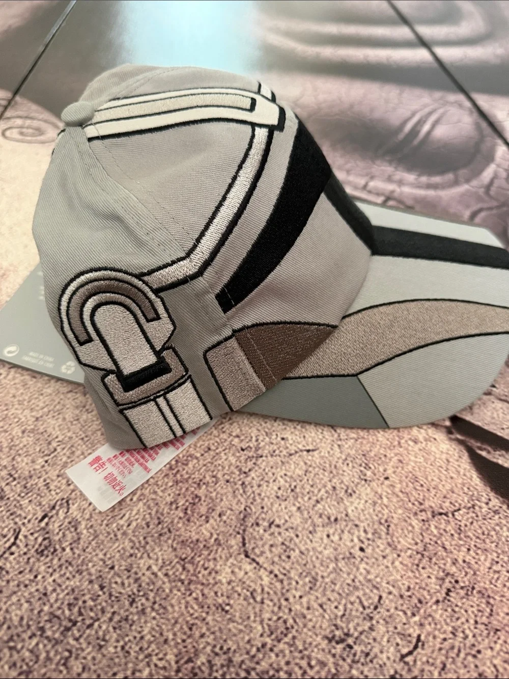 Star Wars Baseball Cap in Light Gray and Black